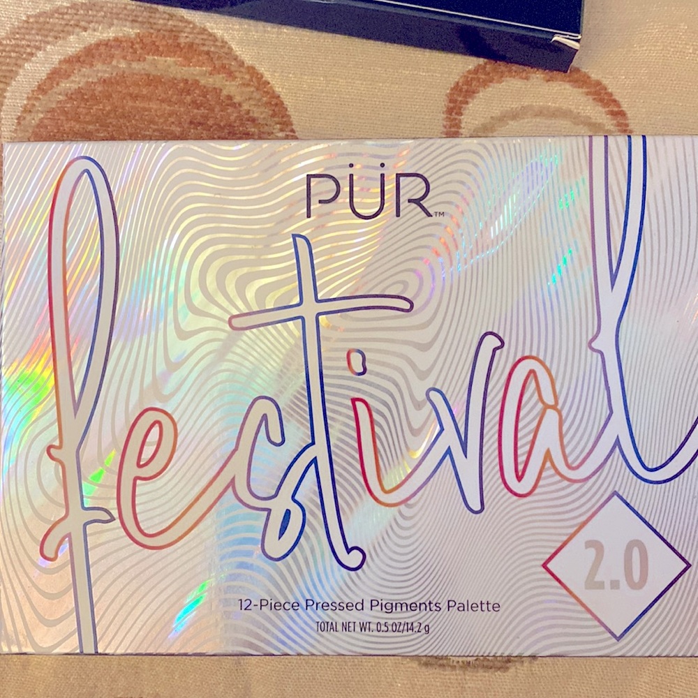 Makeup pallet by Pur
